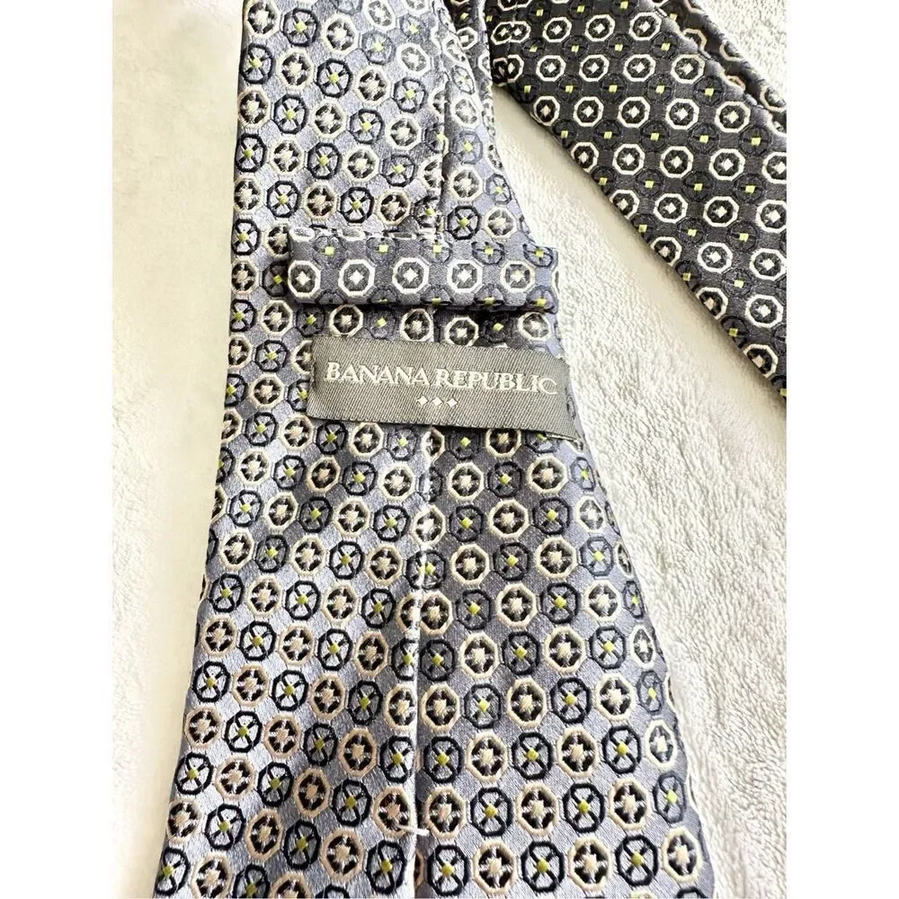 Banana republic mixed print grey tie